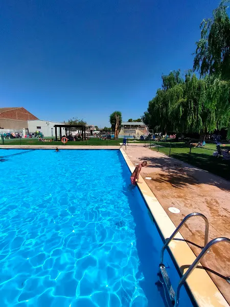 Piscina Pública Municipal de Tauste. - Tauste