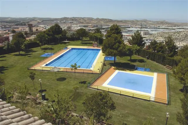 Piscina Pública Municipal de Cuarte de Huerva. - Piscina pública en Cuarte de Huerva - foto 2