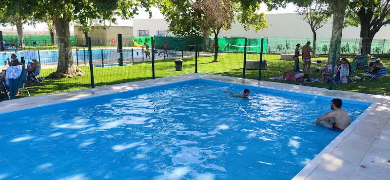 Piscina Municipal De Montellano - Montellano
