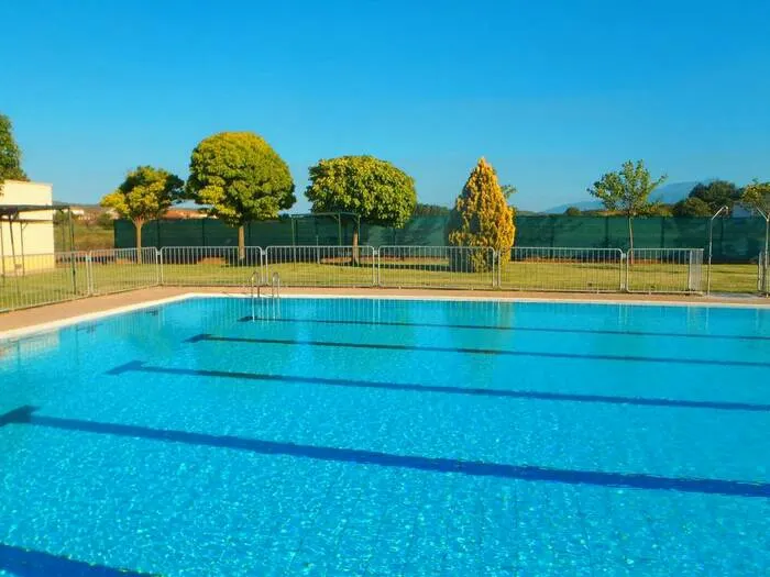 Piscinas Municipales de Valverde - Piscina pública en Valverde - foto 2