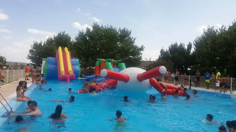 Piscina municipal de Valverde del Fresno. - Valverde del Fresno