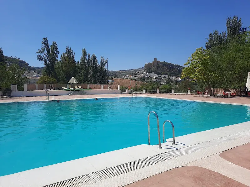 Piscina Municipal de Montefrío - Piscina en Montefrio - foto 2