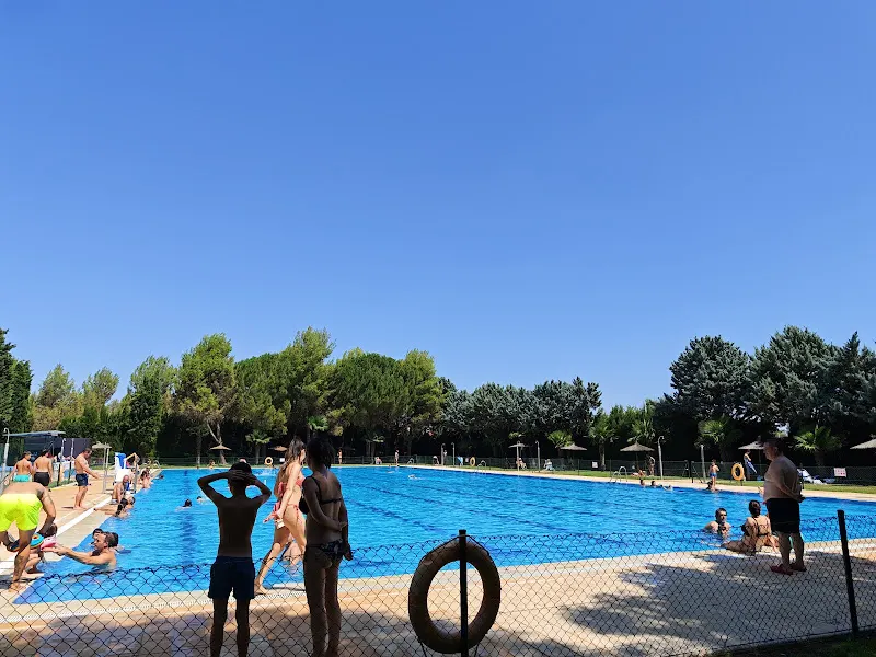 Piscina Pública Municipal de Motilla del Palancar - Piscina pública en Motilla del Palancar - foto 2