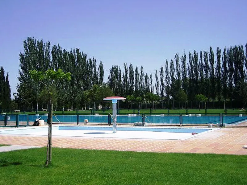 Piscinas Municipales Peralta - Piscina pública en Peralta - foto 2