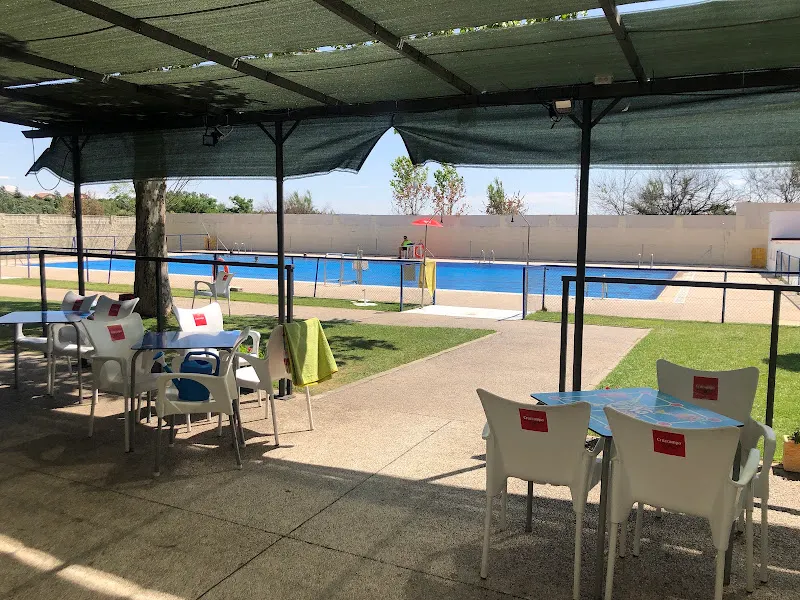 Piscina Pública Municipal de Villanueva de la Torre.