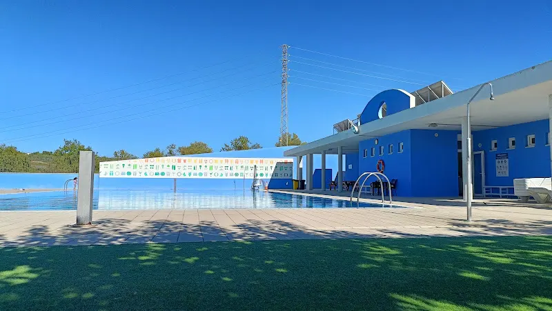 Piscina Pública Municipal de Móra la Nova. - Piscina pública en Mora la Nova - foto 2
