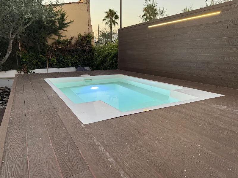 Poliester y piscinas Castillo - Casariche