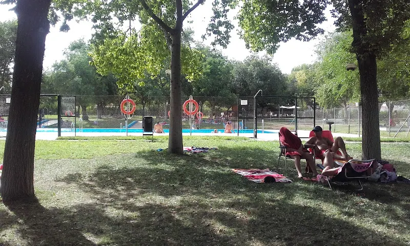 Piscina Municipal de Casariche - Piscina pública en Casariche - foto 2