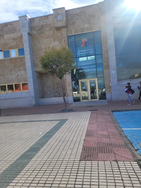 Piscinas Climatizadas Municipal Villares de la Reina - Villares de la Reina
