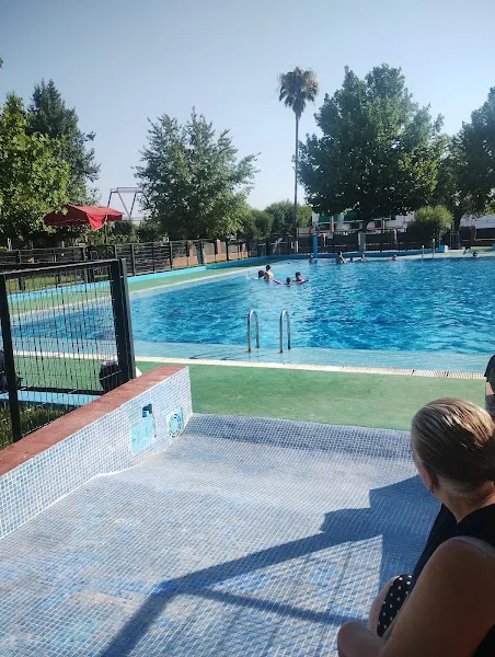 Piscina Municipal - La Campana