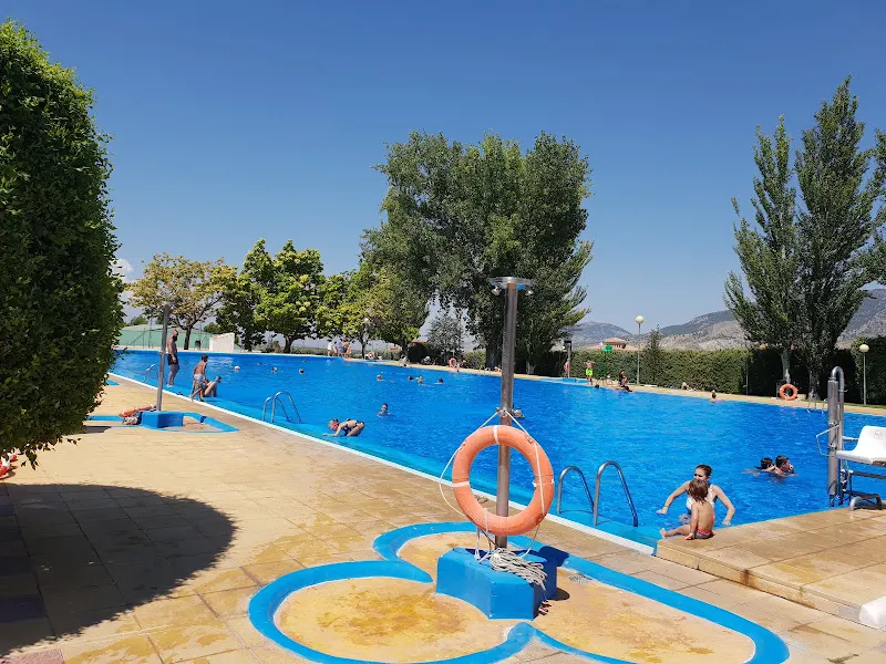 Piscina Municipal Pozo Alcón - Piscina en Pozo Alcon - foto 2