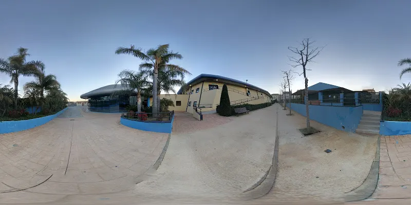 Pabellón y Piscinas Municipales