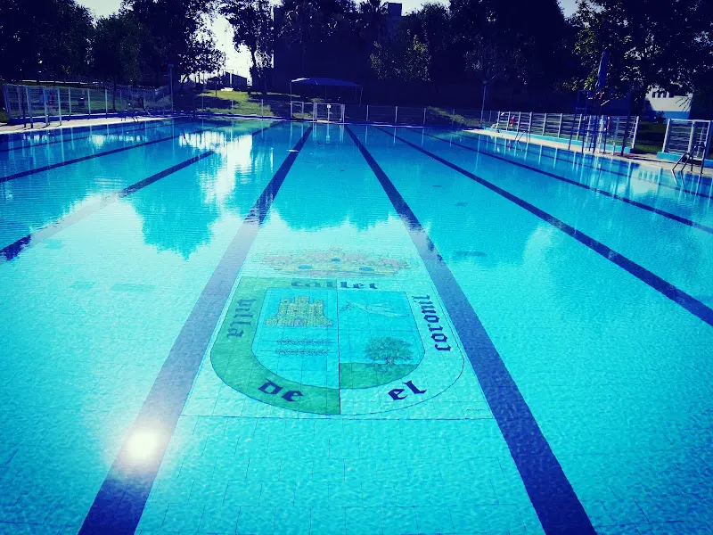 Piscinas municipales - Piscina pública en Coronil (El) - foto 2