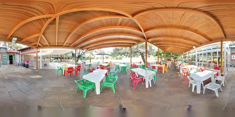 Complejo Turístico La Cabaña en Adrada (La)
