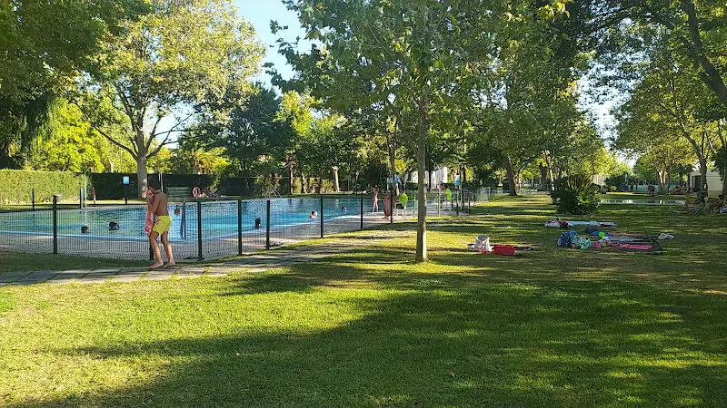 Piscina Municipal Malpartida de Cáceres - Piscina en Malpartida de Caceres - foto 2