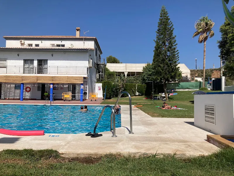 Piscina municipal de Almogía - Almogia