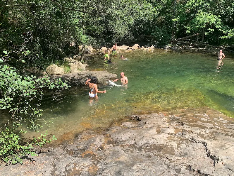 Toboganes y piscina naturales (Bárcena Mayor) - Los Tojos