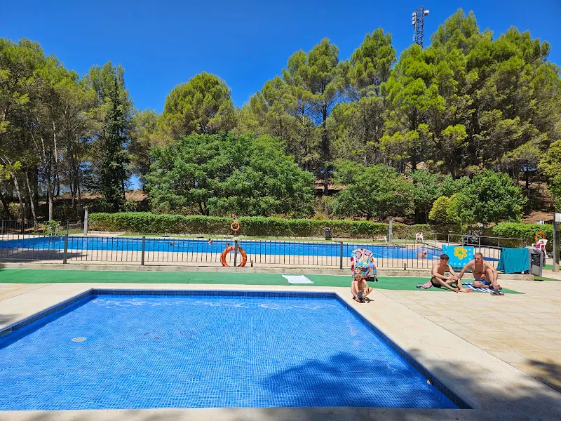 Piscina municipal de Hornos de Segura - Piscina en Hornos - foto 2