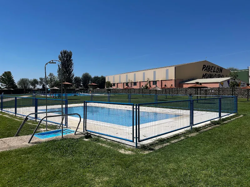 Piscinas Municipales de Babilafuente - Babilafuente