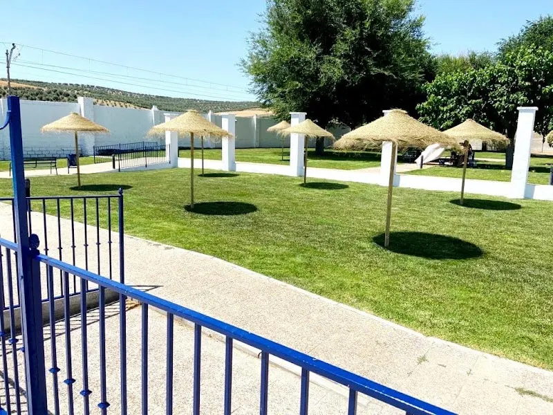 Piscina Municipal - Villanueva de la Reina