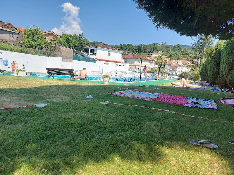 Piscina Municipal de Covelo - Piscina pública en Covelo - foto 2
