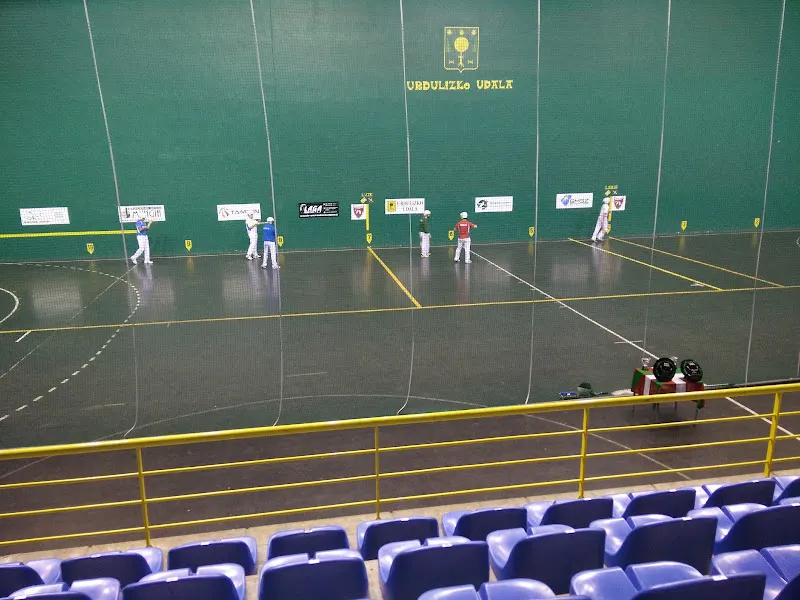 Polideportivo Iparralde