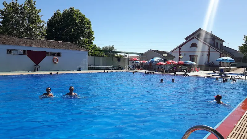 Piscina municipal de Belmez - Piscina pública en Córdoba - foto 2