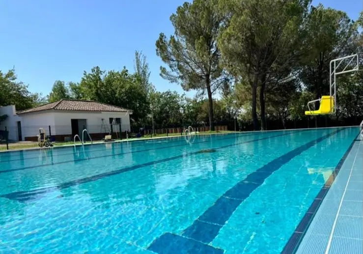 Piscina Municipal de Cañada Rosal - Piscina pública en Canada Rosal - foto 2