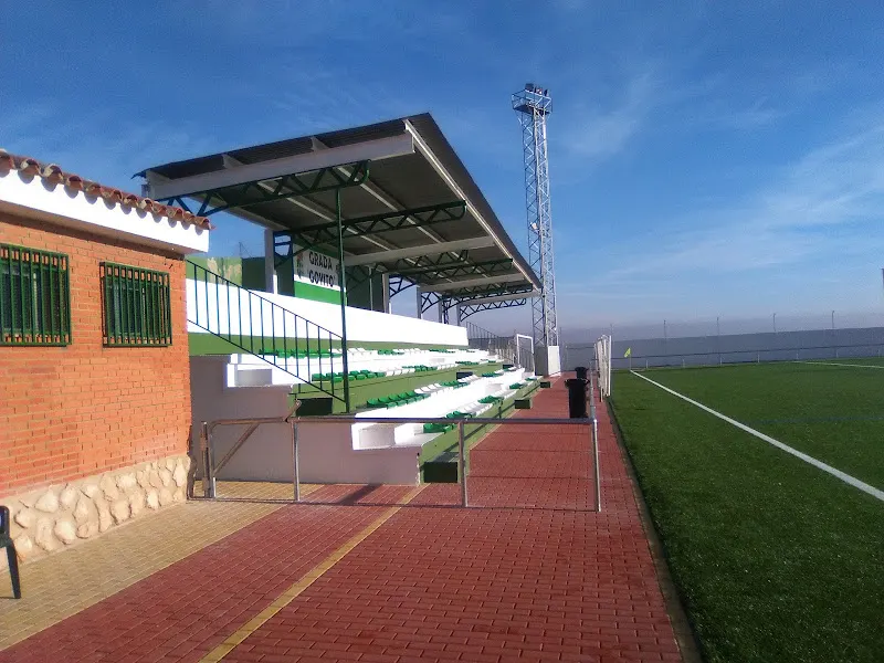 Polideportivo Municipal de Lillo - Lillo