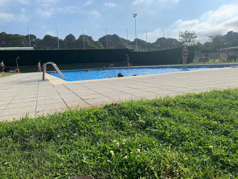 Piscina Mosteiro - Pol