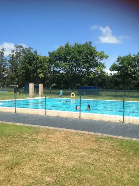 Piscina Municipal de Xanceda - Piscina pública en Mesia - foto 2