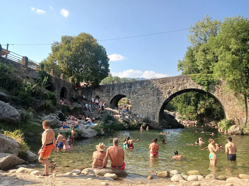 Garganta de Cuartos - Piscina en Losar de la Vera - foto 2