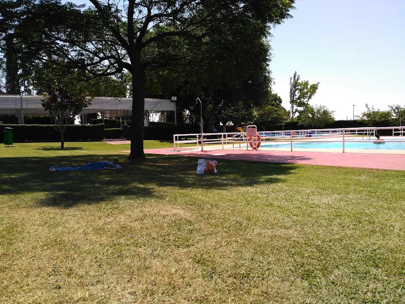 Piscina Pública Municipal de Villamayor de Gállego. - Piscina pública en Villamayor de Gallego - foto 2
