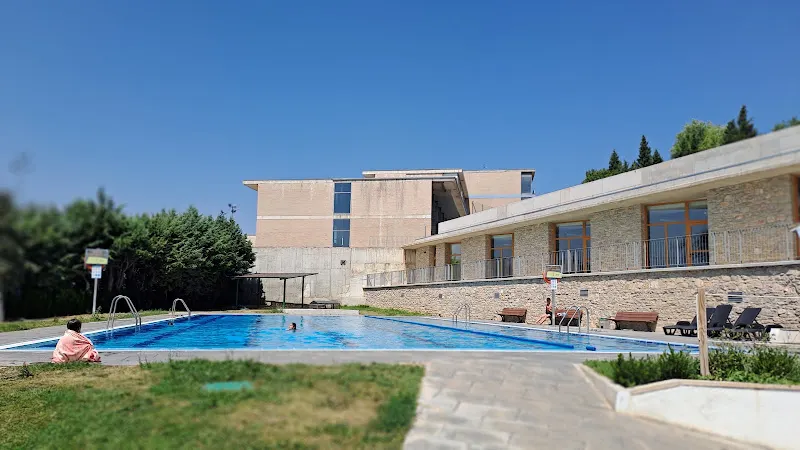 Piscina Municipal de Morella - Piscina en Morella - foto 2