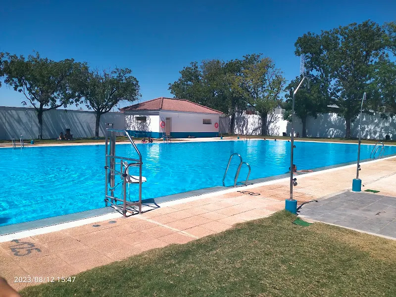 Piscinas Municipales - Piscina pública en Marinaleda - foto 2