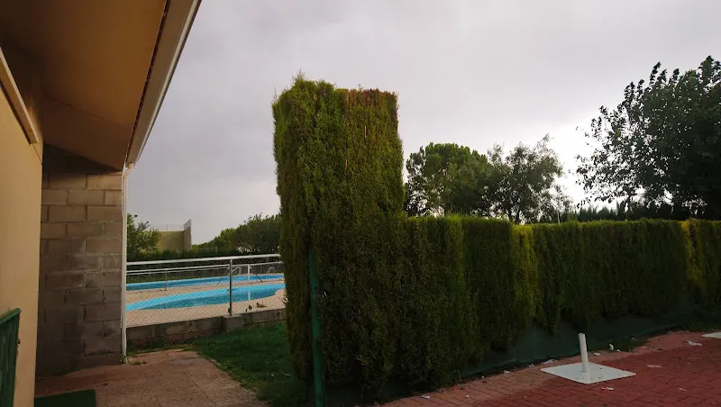Piscina Pública Municipal de Pozorrubio de Santiago - Piscina pública en Pozorrubio - foto 2