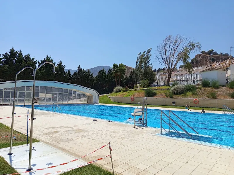 Piscina Municipal Ardales - Piscina pública en Ardales - foto 2