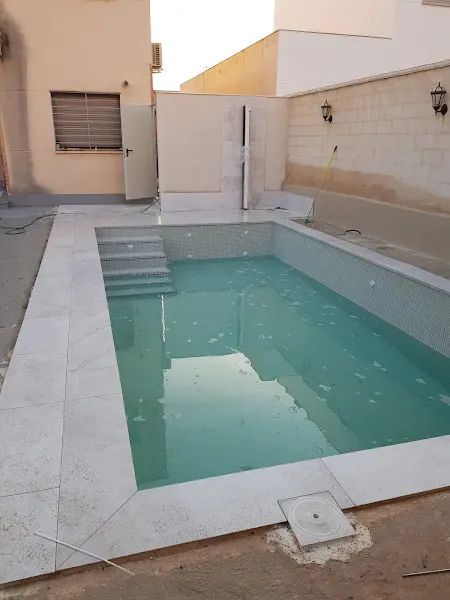 Reline Piscinas y Reformas Lineales - Olias del Rey