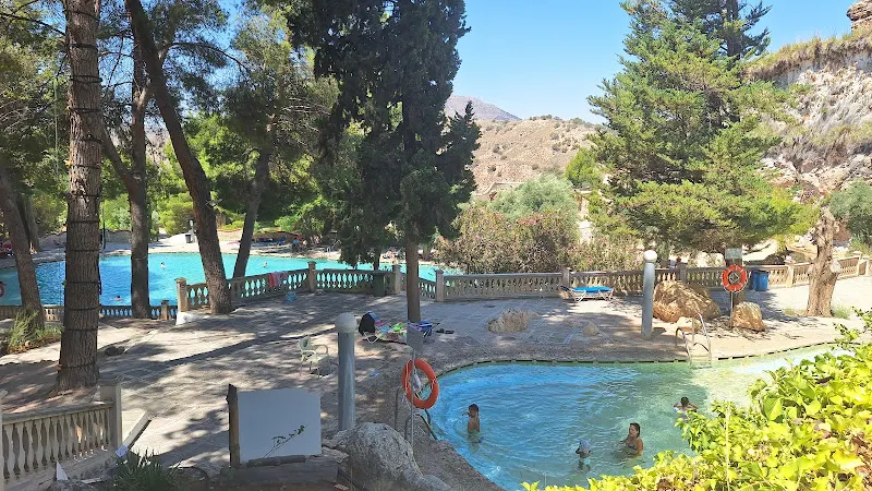 Piscinas Termales Los Torreones en Villanueva de las Torres - foto 2
