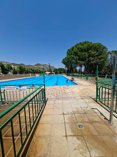 Piscina Pública Municipal de Mequinenza. - Piscina pública en Mequinenza - foto 2
