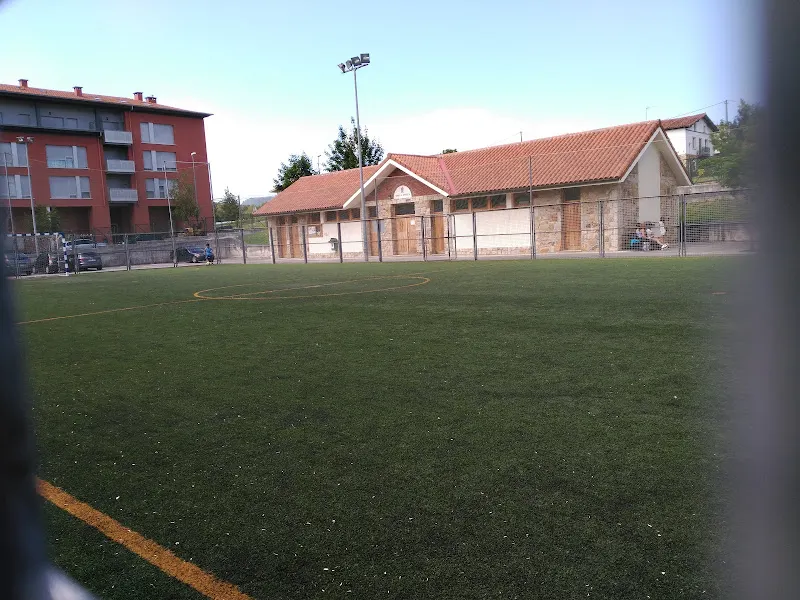 Polideportivo Municipal de Lezama / Lezamako polikiroldegi munizipala