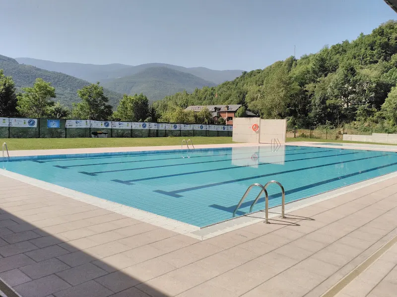 Piscinas municipales de Sort - Piscina pública en Sort - foto 2
