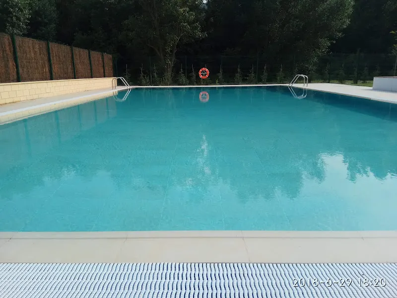 Piscina Municipal de Amer - Piscina pública en Amer - foto 2
