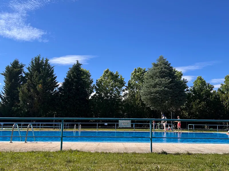 Piscina municipal - Destriana