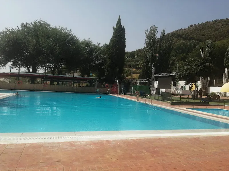 Piscina Municipal - Cabra del Santo Cristo