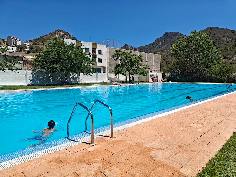 Piscina Municipal - Piscina pública en Chovar - foto 2