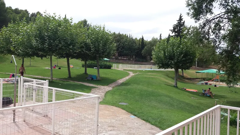 Piscina Pública Municipal de Lerín. en Lerin