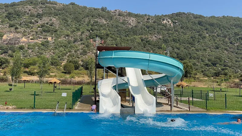 Piscina Municipal de Cilleros - Piscina pública en Hoyos - foto 2