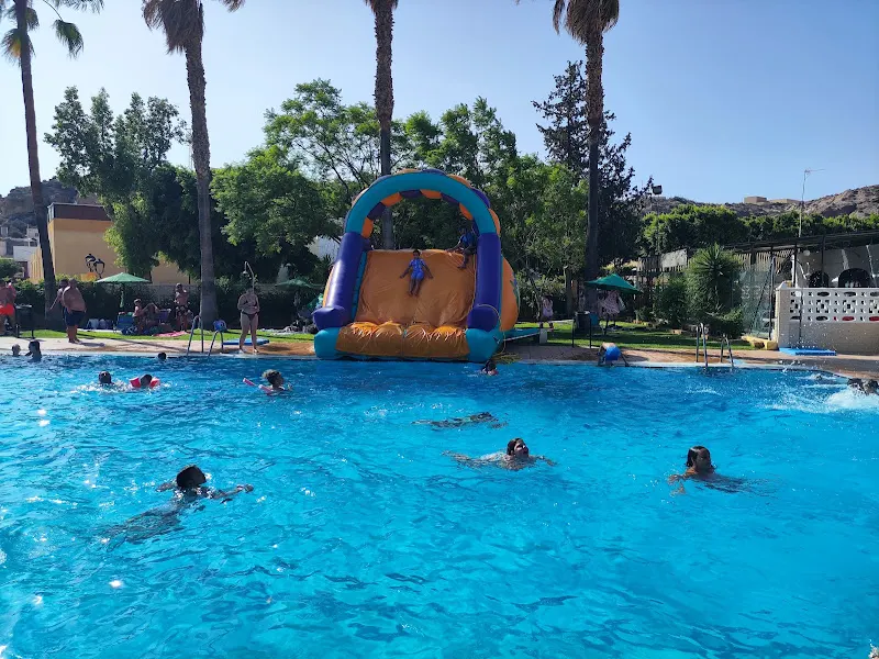 Piscina Municipal de Rioja - Rioja