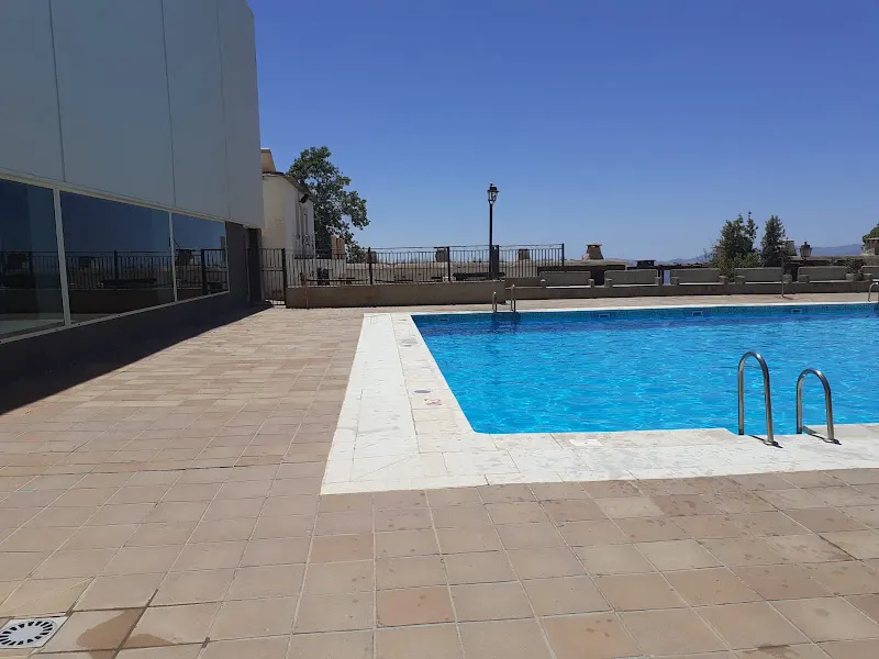 Piscina Municipal de Laroles - Piscina pública en Nevada - foto 2